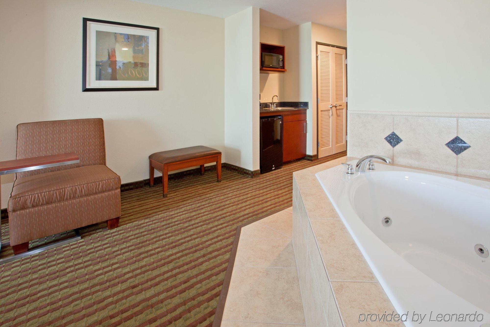 Holiday Inn Austin North By Ihg Round Rock Exterior photo
